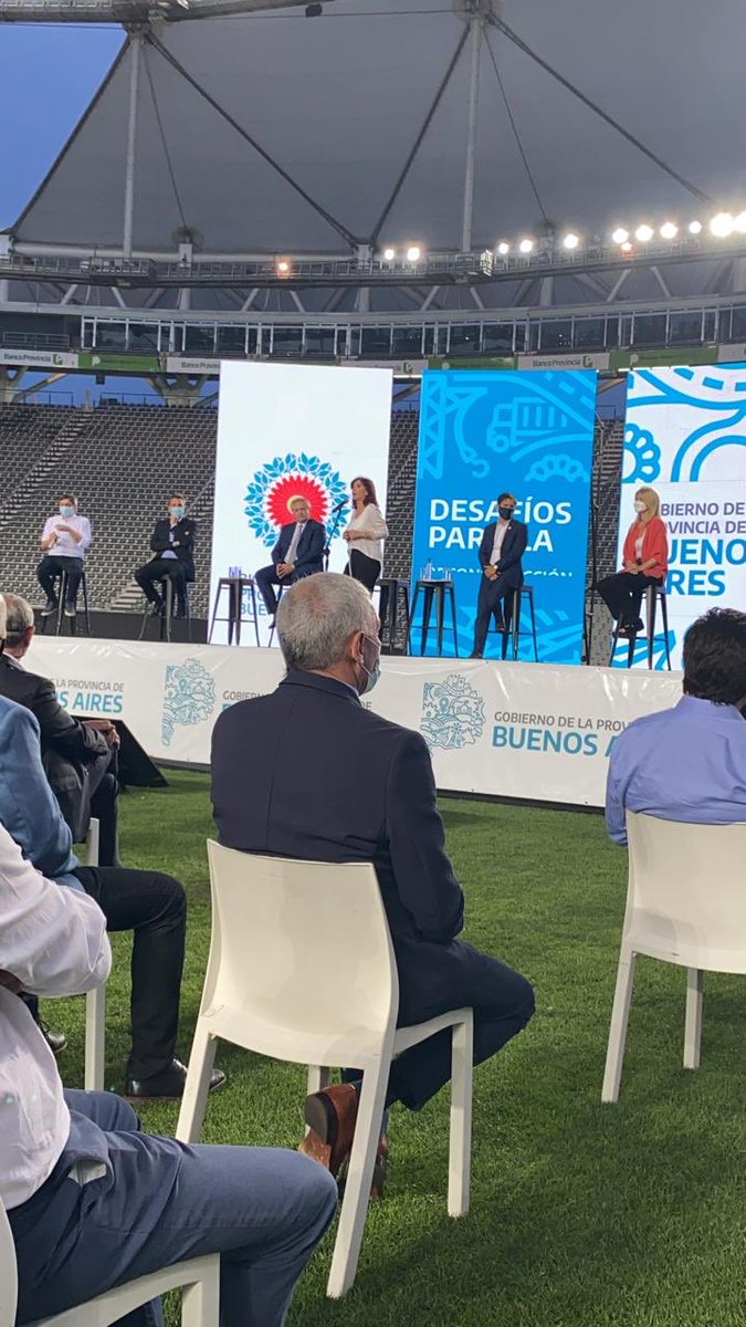 marisafassi's tweet photo. Intendentes e intendentas acompañamos a @alferdez, @CFKArgentina, @Kicillofok, @magariovero, @SergioMassa y Máximo Kirchner en el acto sobre los “Desafíos de la reconstrucción bonaerense". Seguimos comprometidos en volver a poner a la #ProvinciaEnMarcha y a la #ArgentinaDePie. https://t.co/AiYsrM4bPu