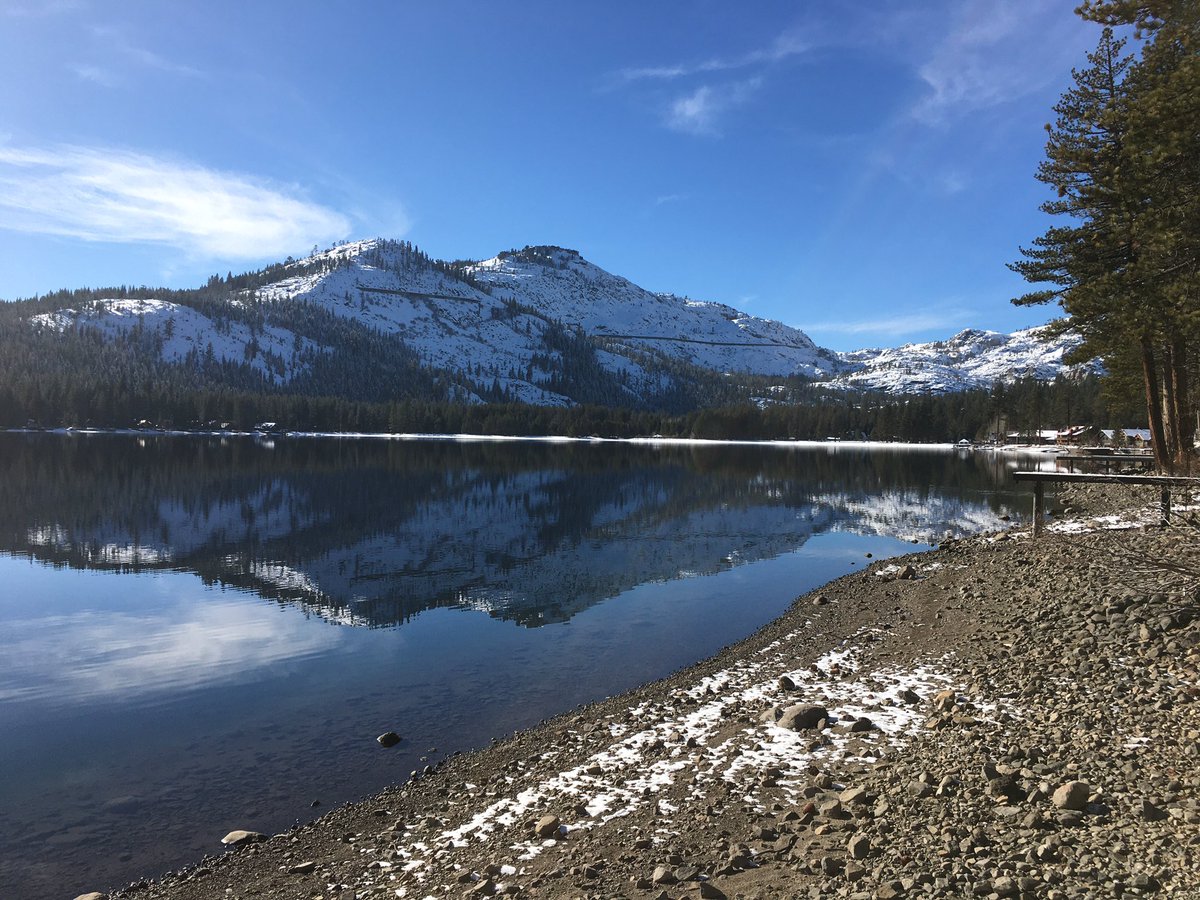 #Donnerlake today ! It’s a perfect mirror ! The lake LEVEL is low but it’s still flat 😂