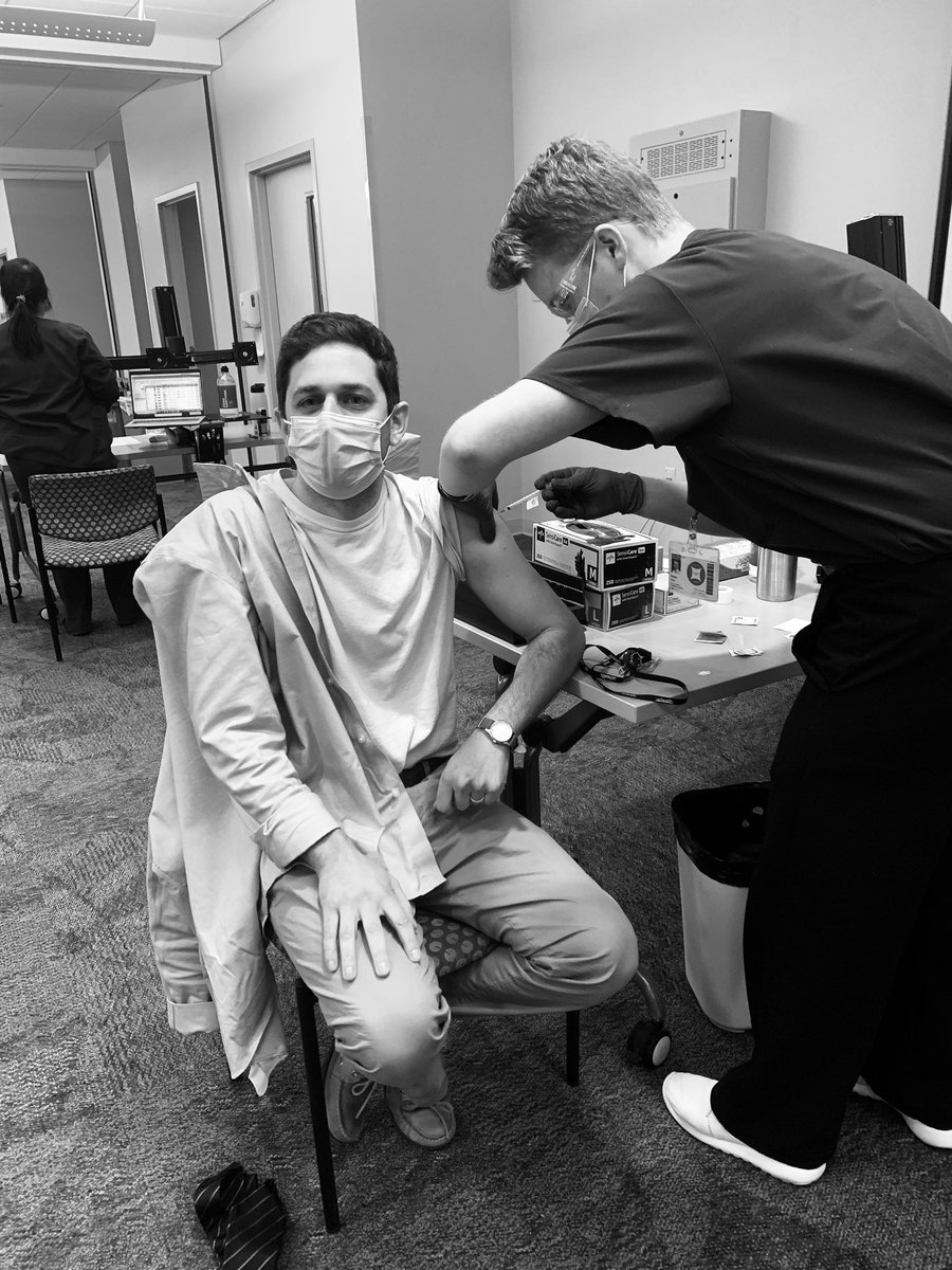 IdPacemaker's tweet image. Took care of my first COVID patient March 11 and today received the vaccine. Very grateful to the scientists and volunteers for developing this so quickly. Here’s to the beginning of the end!