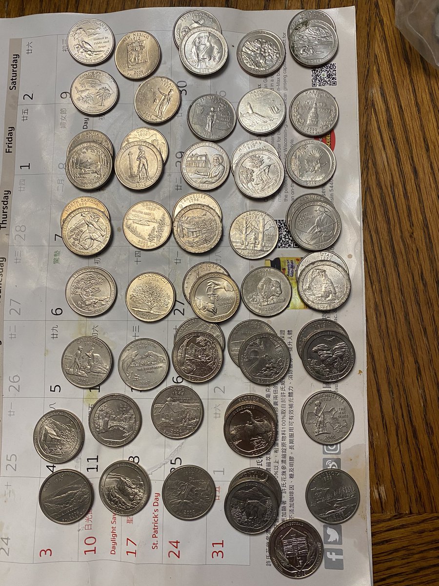 _jessding's tweet photo. mom made me organize the change in the change drawer, so behold: quarters from 41 unique states, with distinct designs for 15 states https://t.co/6zw4qKpFRE