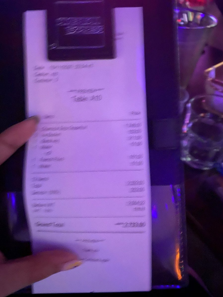 ทุกครั้งที่ถ่ายบิลค่าเหล้า ก่อนออกจากร้าน ...