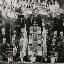 In the end, Smoot was vindicated, for reasons both ideological and pragmatic. (Smoot successfully distanced himself from the church, and Republicans prioritized their relationship with Utah.) But in the process, the church had a new identity: American through & through. /4
