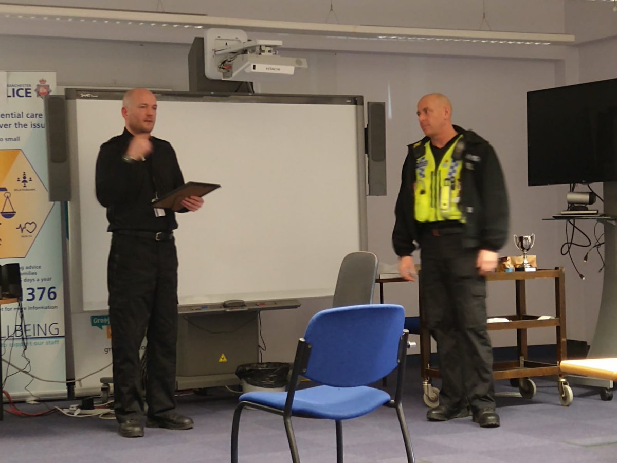 Special_Insp666's tweet image. What a way to end the year, Sgts meeting with Mr Heyes and @MikeWalmsleyMBE , two long service awards and the inaugural Team Bolton awards, well done to @lucyowens97 for winning student officers and S/Sgt Wynne for winning officer of the year @GMPSpecials plus 16 officers on duty