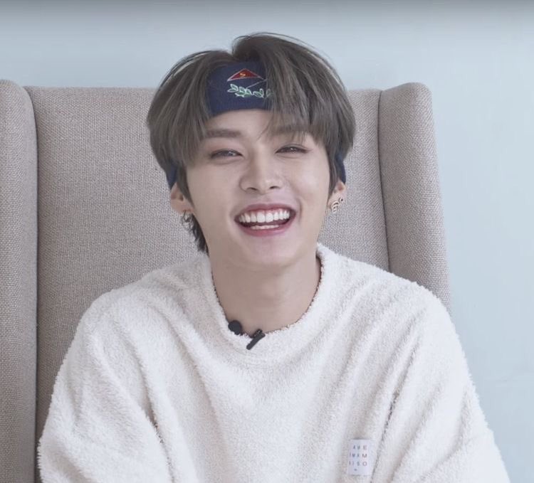 minho just being happy: a serotonin boost