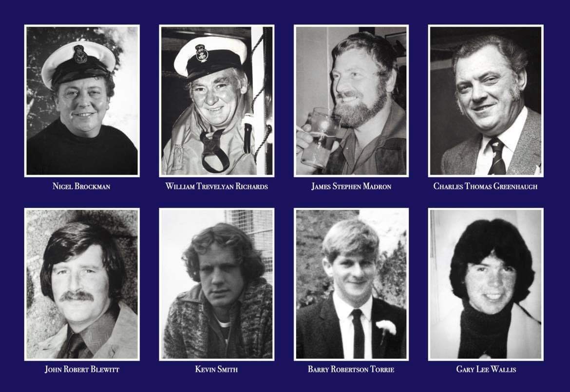 Remembering the brave & courageous crew of the Solomon Browne lifeboat who made the ultimate sacrifice on 19 December 1981. Their courage, dedication & determination serves as a beacon to us all 💙 #greaterlovehathnoman #ON954 #volunteers @RNLI