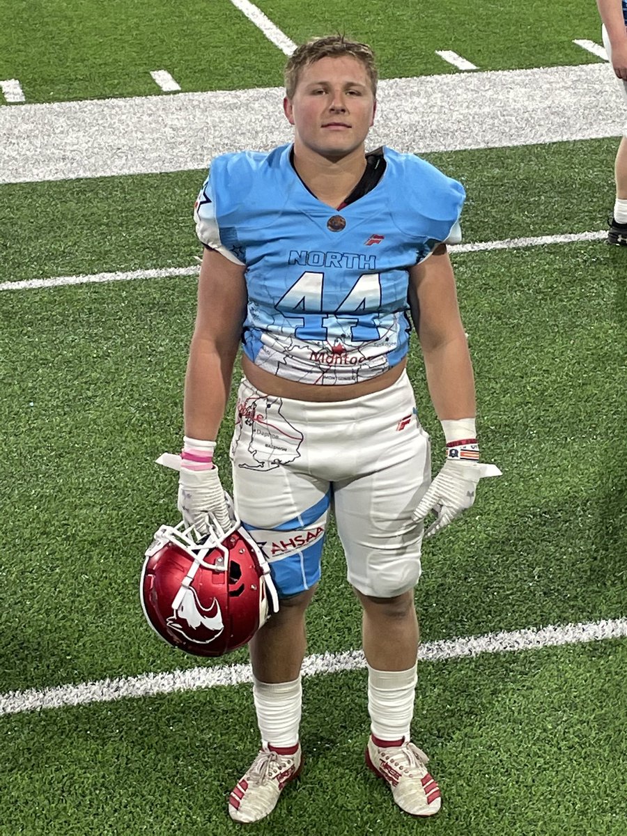 HuskyFast's tweet photo. Congrats to @LandenBerguson on having a great game for the North All Stars tonight!  7 tackles &amp; 1 INT https://t.co/j3mboocZc0