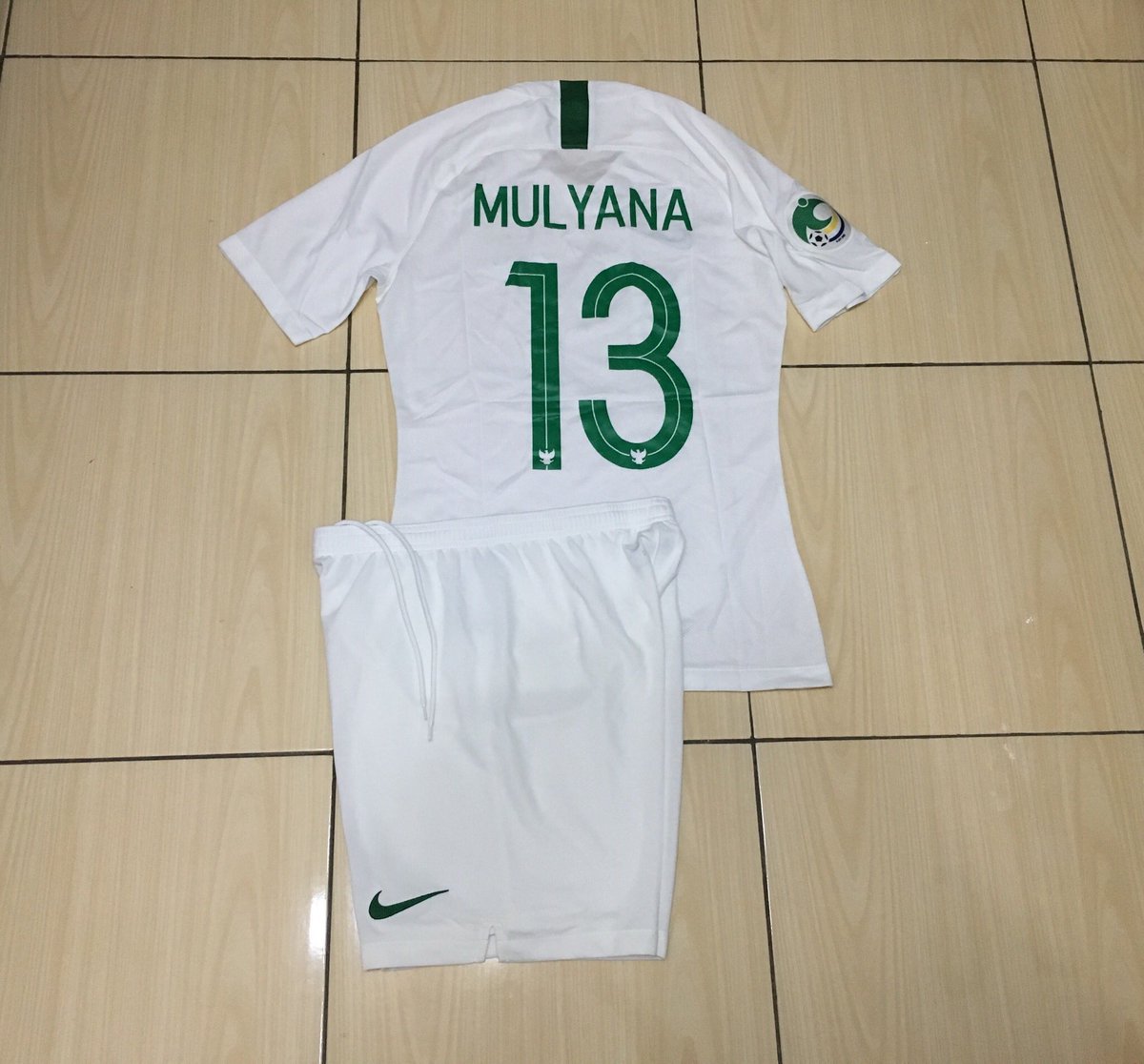 FS : Match Prepared Player Issue AFC Timnas U16 2018 
Size M 
Harga : 850.000/ 1 Set
Cp. 081212595550 Whatsapp
<a href="/Jerseyforum/">Si Paling Jersey</a> <a href="/JerseyLigina/">Pencinta Kain Ligina (Follow IG: @pjli_id)</a> <a href="/Officialkjti/">Kolektor Jersey Timnas Indonesia</a> <a href="/jersey_ciamikk/">Follow IG @Jerseyciamik</a> 
#jersey4sale #jerseytimnas