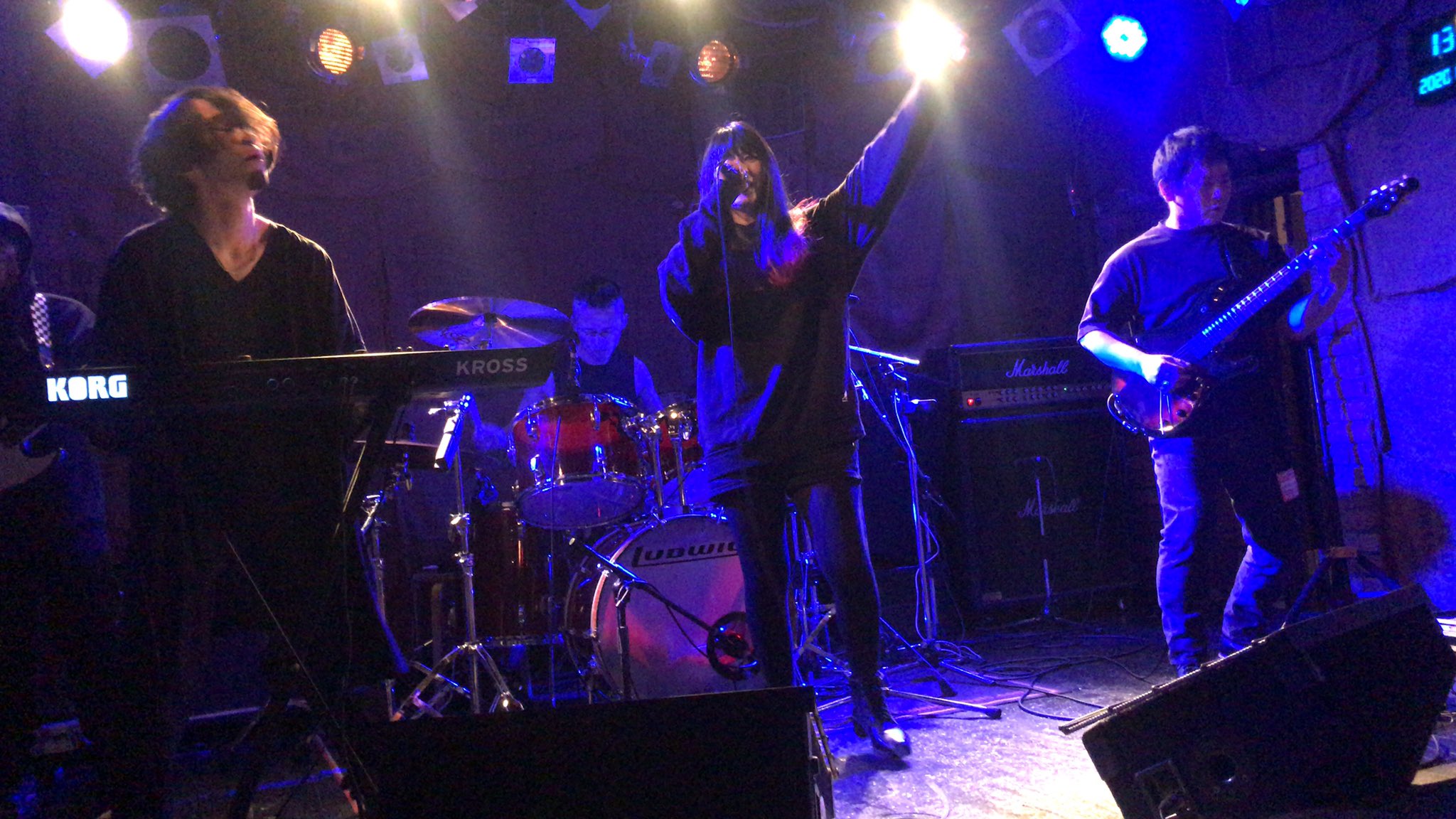 らすとぴーす ライブ配信中 Nostalgiaさん始まりました ゆにかっこいいー T Co 754etvmssm オリジナル曲 カバー曲 作曲作詞 T Co ypnef4bh Twitter
