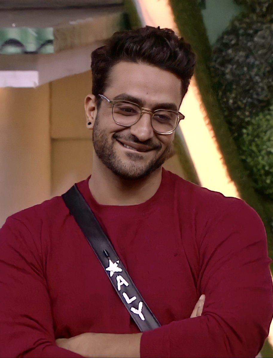AlyGoni's tweet photo. Well aren’t you an amazing bunch! 🤗 
Keep going 💪🏻  #BBStarAlyGoni @OrmaxMedia
@ColorsTV @BiggBoss
@EndemolShineIND @VootSelect @ColorsTV https://t.co/iCb2YuiXTN