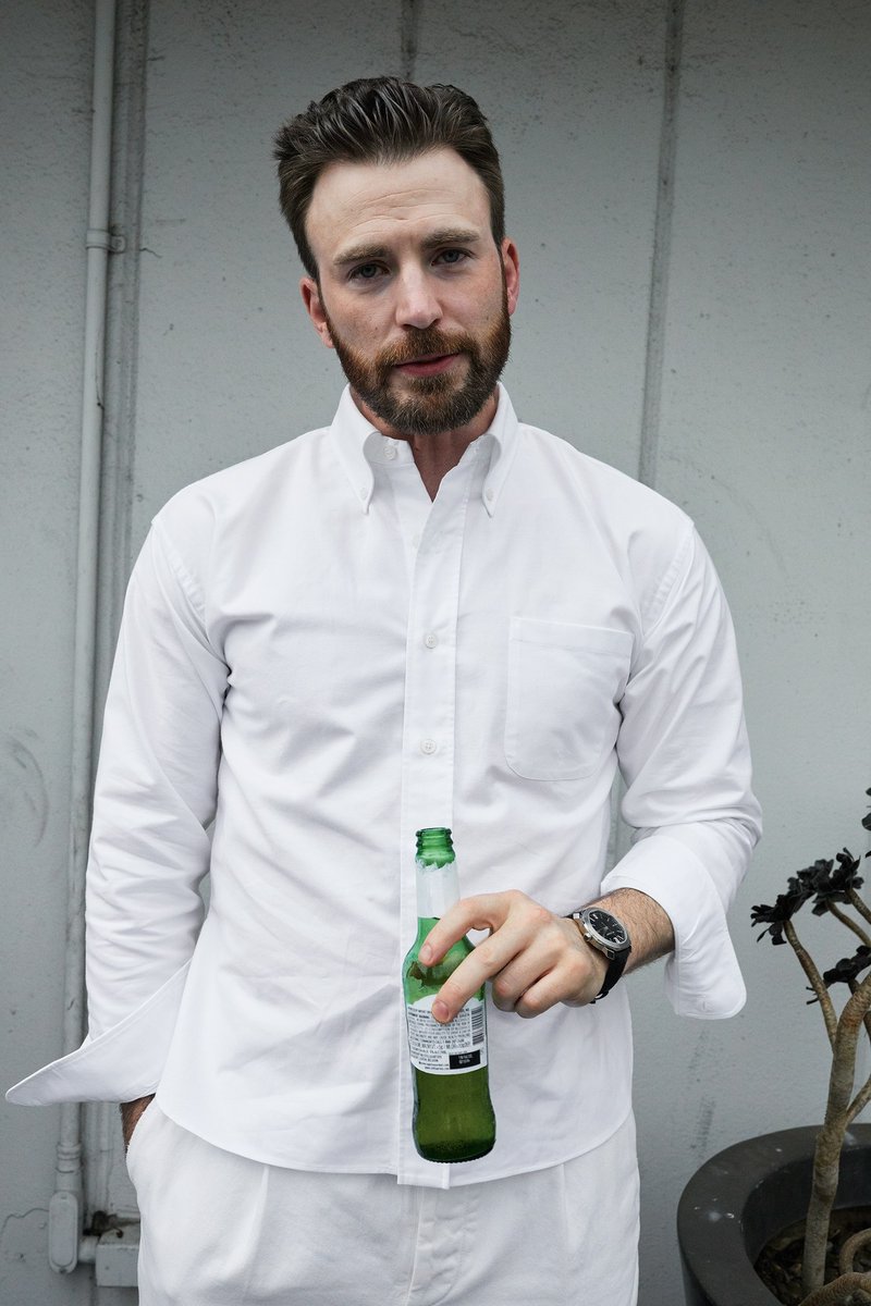 Since it's almost Christmas and we all love Chris...Chris Evans as Christmas cookies - a very sweet festive thread 