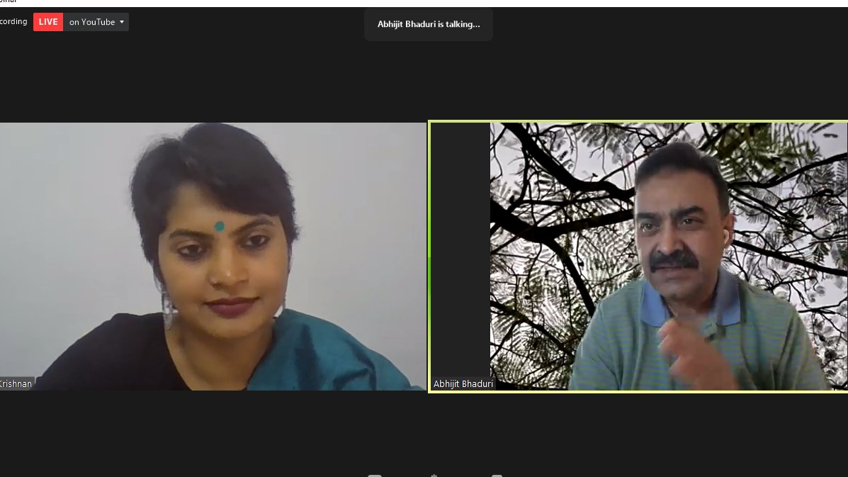 Ashlesha_Raj's tweet image. Now listening to @AbhijitBhaduri in conversation with @shreyakrishnan_ talking about his latest book &apos;Dreamers And Unicorns&apos; at #LearnWithSCoRe
@SCoReInd @WestlandBooks  @PRClubIndia