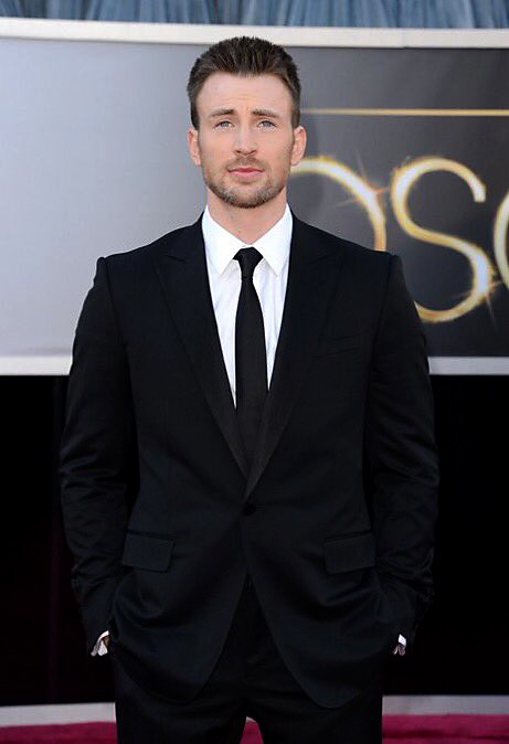 Since it's almost Christmas and we all love Chris...Chris Evans as Christmas cookies - a very sweet festive thread 