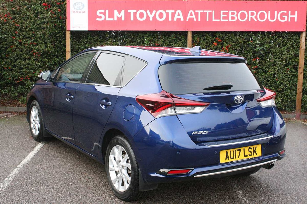 SLMToyota's tweet photo. ❤ 2017 #ToyotaAuris Business Edition - https://t.co/lZQsHq9hch
🚗 From £153 per month &amp; 4.9% APR representative* 🚗

- Cruise control
- Electric lumbar support
- LED daytime running lights
- Ventura cloth upholstery

*T&amp;C apply. SLM Toyota is a credit broker and not a lender https://t.co/0328igvfvy