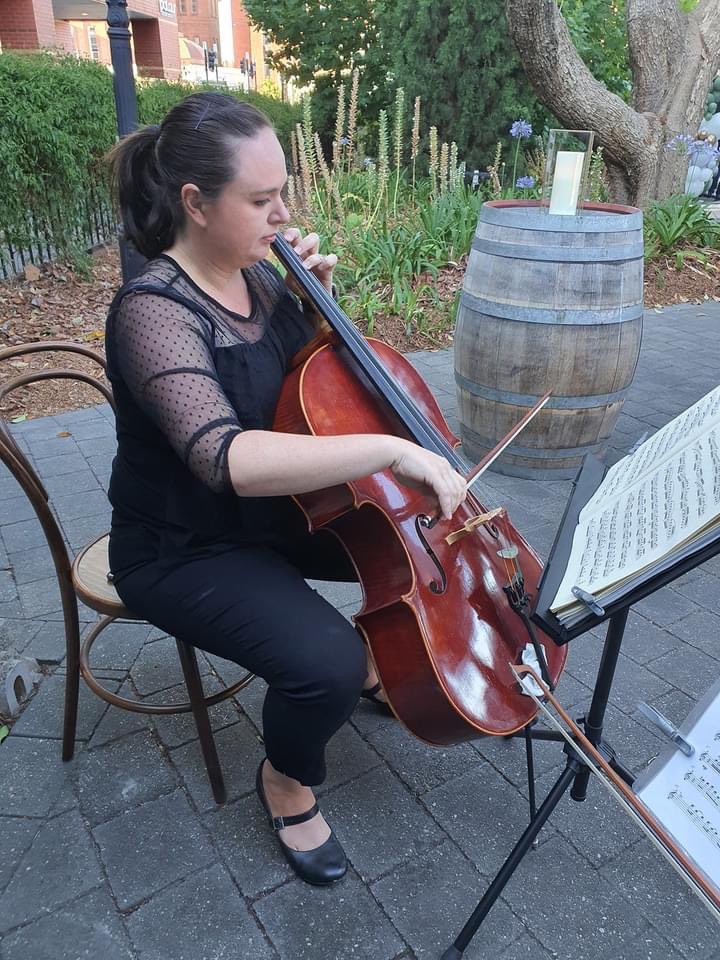 AmicusStrings's tweet photo. On Friday night, we had the pleasure of playing @AyersHouse during pre-dinners for the @Flinders University Medical Graduation Ball.
#amicusstrings #stringduo #ayershouse #graduation #graduation2020 #graduationdinner #graduationball #drinks #corporatemusic #adelaidemusic https://t.co/U0m3fTvcsq