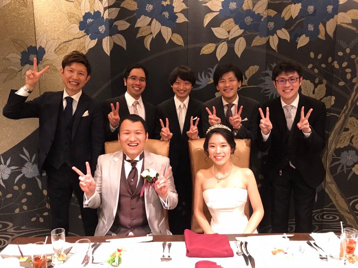 martinez_multi's tweet photo. おめでとううううう！！！！！

2枚目は和装が似合う新郎新婦と海外のゲスト https://t.co/vbOI9wnraV