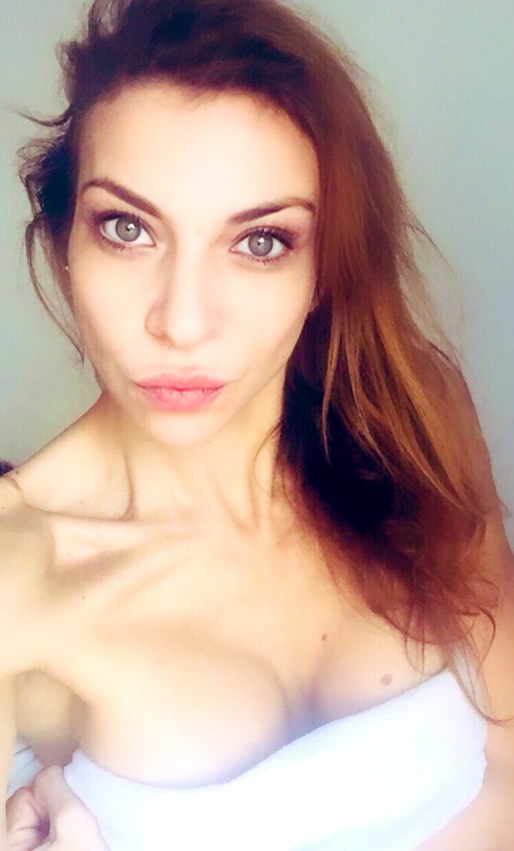 Merceditas_40's tweet photo. “Deja que tus ojos hablen por ti” https://t.co/UFhBpqyRw4