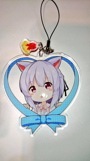 アクリルキーホルダーのサンプル(兼自分用)が届いたので、写真です!
とーーーーーーっても可愛く仕上がっております(*'∀`) 