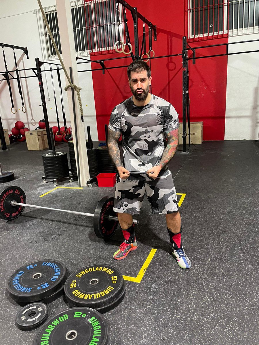 👀 Prueba de agudeza visual 👀

[Tenéis que encontrarme en la foto 🤪]

#camouflage #metcon #crossfit