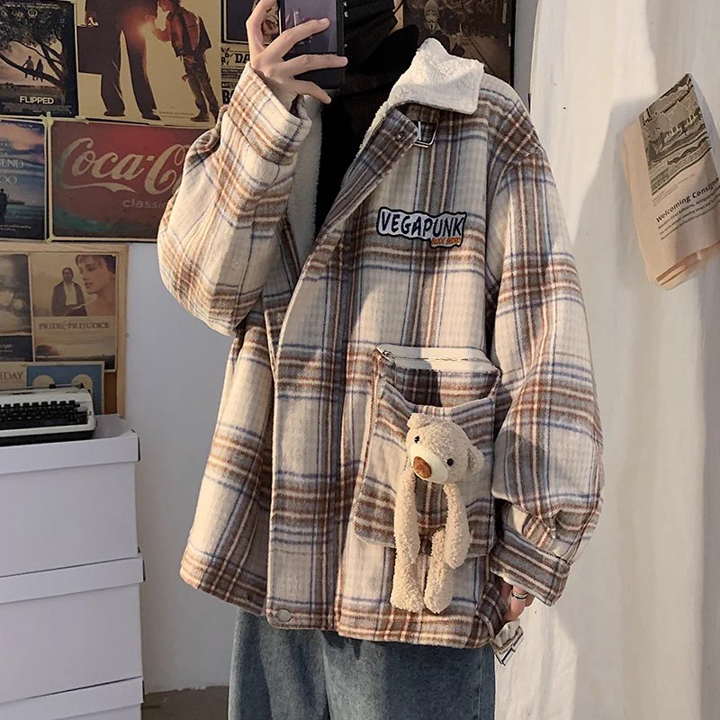 中国で流行っているらしい！クマを洋服に埋め込むファッション