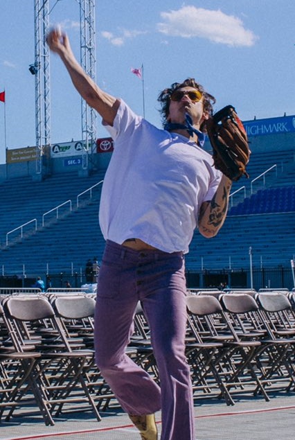 2018Hershey . outside the stadium. even posts a pic of him wearing the bandana
