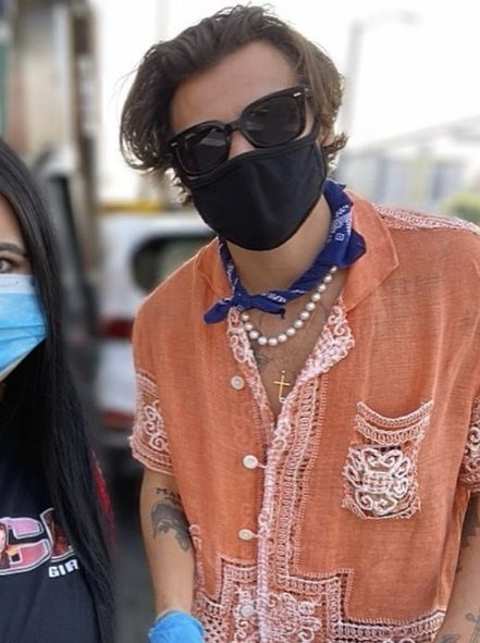 and again 2020out and about in LA matching it with his iconic Pearls and during the bts for Vogue matching it with his iconic shirt . What a LOVELY IDEA .