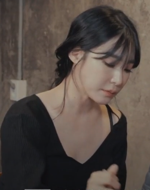 (a thread🐶)
12172020 - Tiffany "The Dog I Encountered" EP1 Screen Shots <3