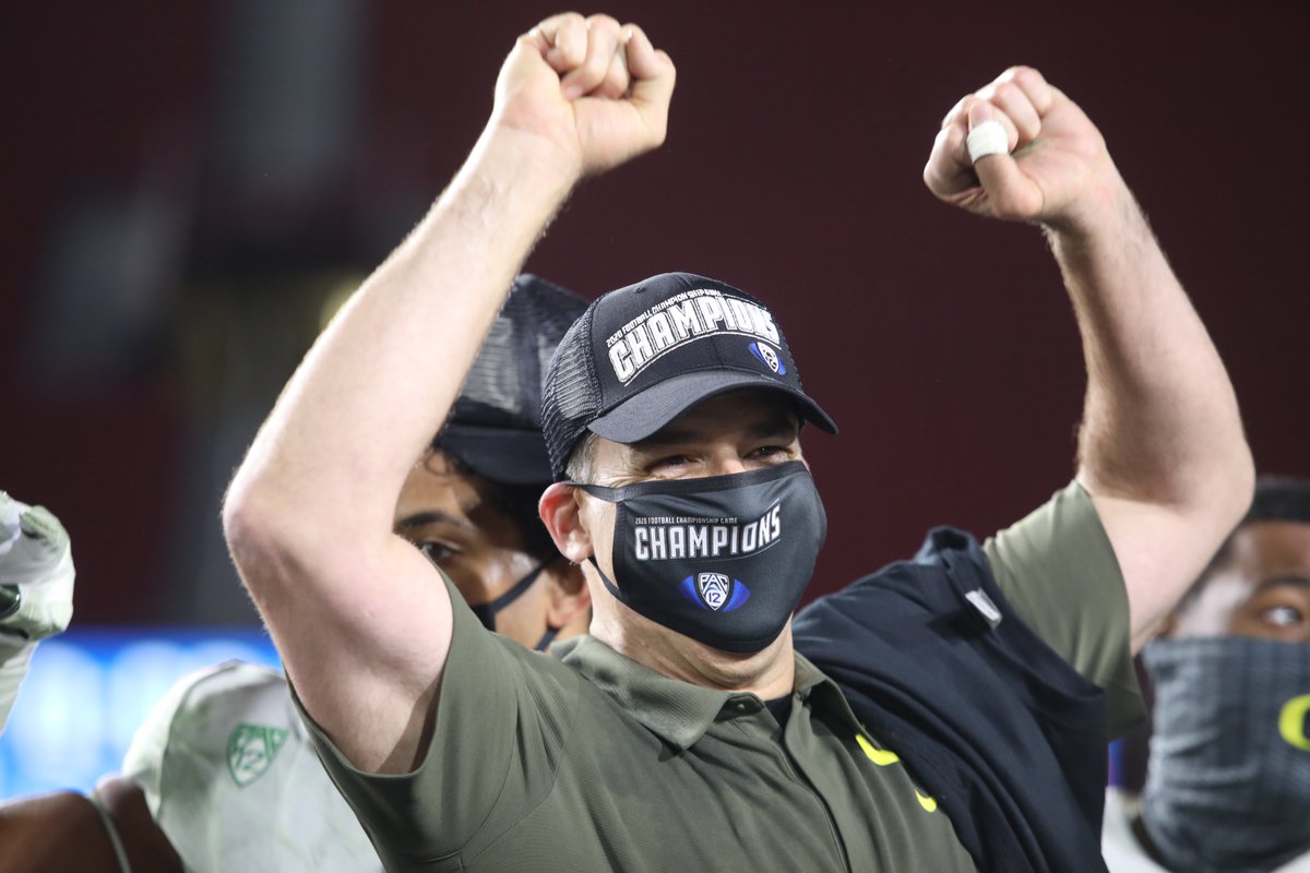 oregonfootball's tweet photo. That championship feeling.

#GoDucks x #Pac12Champs https://t.co/n8nMvaOskE