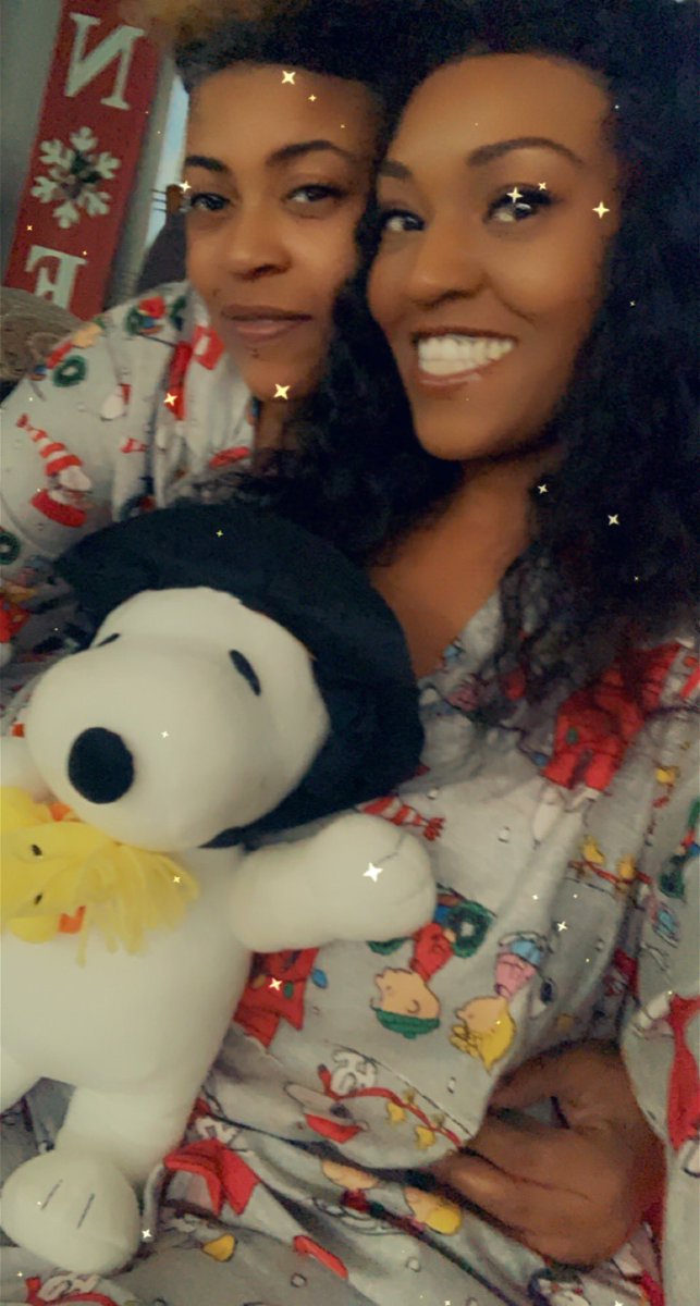 FeliciaMashell's tweet photo. Happy holidays from us 🎄🎄🎄 https://t.co/au9XG33UOq