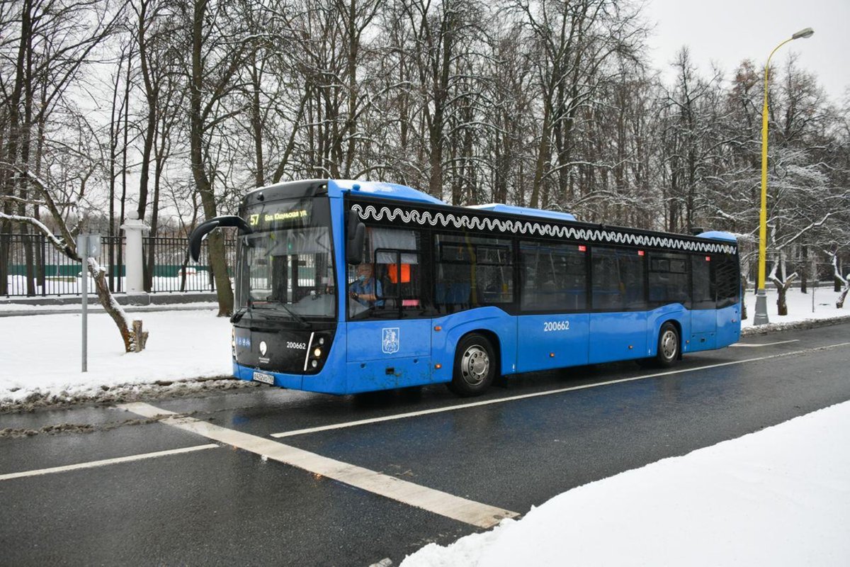 перронный автобус маз-171. новые автобусы в москве. автобус 171. лиаз 5292 22 мосгортранс. перронный маз-171.
