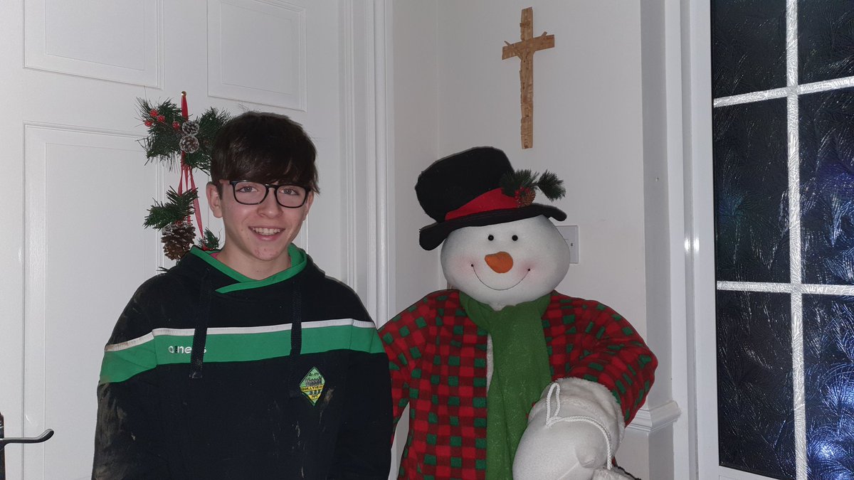 IrishHostFamily's tweet photo. Bruno describes his 4 month high school program as fantastic as he prepares to fly home to Barcelona today. https://t.co/OroYPDklQE