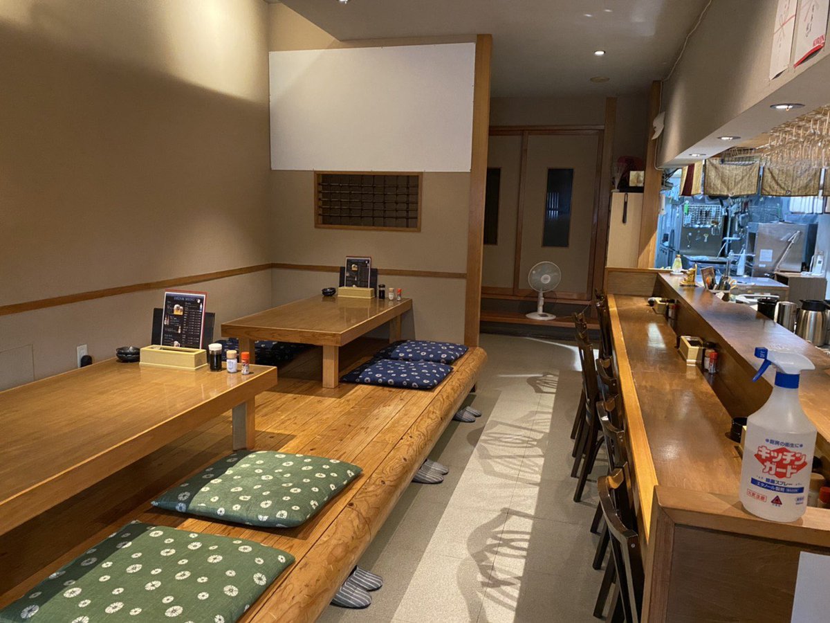 熊本県立大学白亜祭 居酒屋まるせん 気さくなマスターさんと落ち着いた雰囲気の店内で深夜3時までの営業 美味しい料理とお酒が楽しめます まるせん特製 塩ハンバーグ は絶品 名物料理です 熊本市東区尾ノ上３丁目14 2 096 2 22