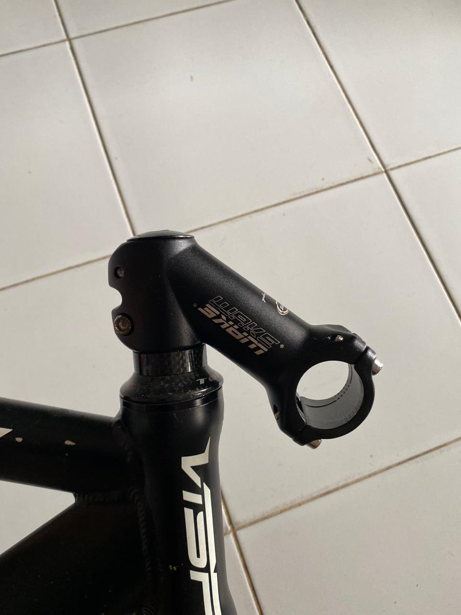 marcelgaduk's tweet image. fs frameset vsp trx 750 fork carbon 1,7 nego #fnfjb #frameset