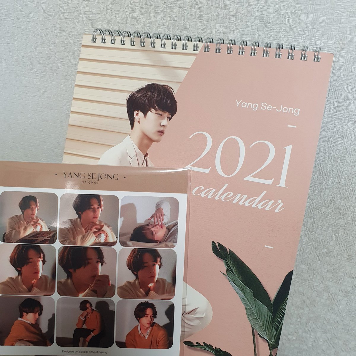 SOLE__1223's tweet photo. 2021 준비 완료 ❕너무 예뻐서 제 통장이 비어가도 용서할 수 있어요 흑흑 ,, 💟 https://t.co/VQePhvUjiN