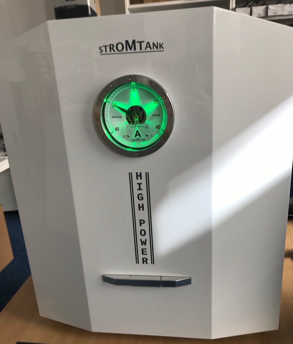 Stromtank_com's tweet photo. I’m dreaming of a white #Christmas … or do you prefer black, even with some gold applications … or what do you dream about? 
￼ https://t.co/xG0ZTw6DjF