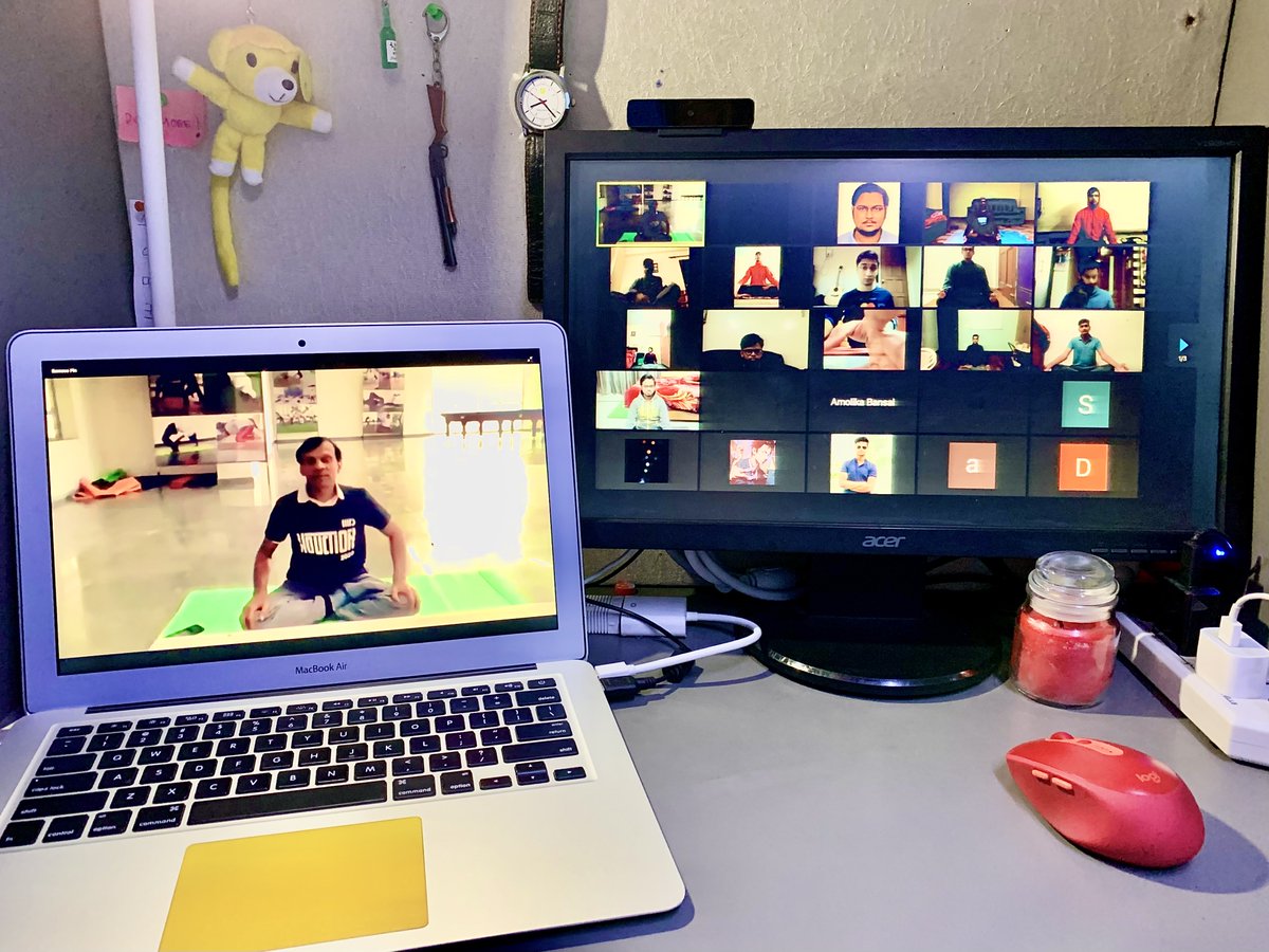 ponguru's tweet image. Yoga, Campus Facilities, Finance, Health services, Entrepreneurship, alumni interactions, &quot;Choose a goal itself that is so worthy enough that you will never get distraction&quot; @Prashant_Advait #Day2 #Induction2020 #Classsof2024 #DeanGiri #CreatingMemoriesatIIITD (1/3)