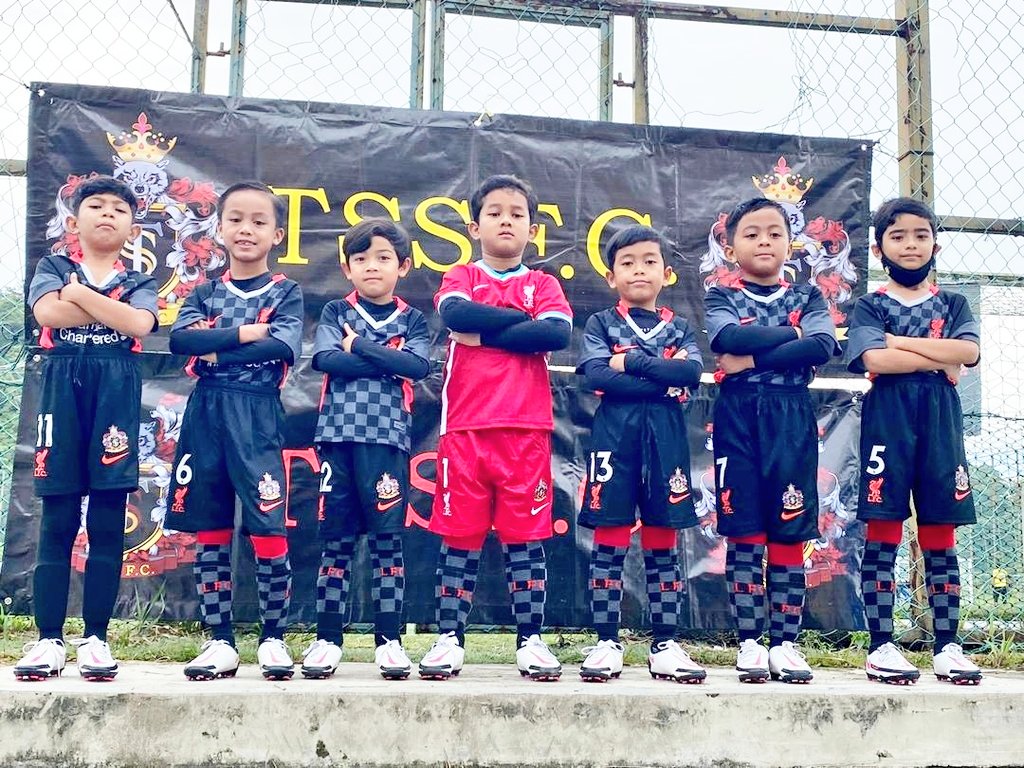 PapaQQs's tweet photo. Done for today!
Welldone boys! 
#TSSCup2020
#TSSFC
#U7 
#AkademiBolasepakMerahKuning
#grassrootsfootball 
#Grassroots 
#DenyutNadiAkarumbi
#DNA https://t.co/zQ8VRrf3w6