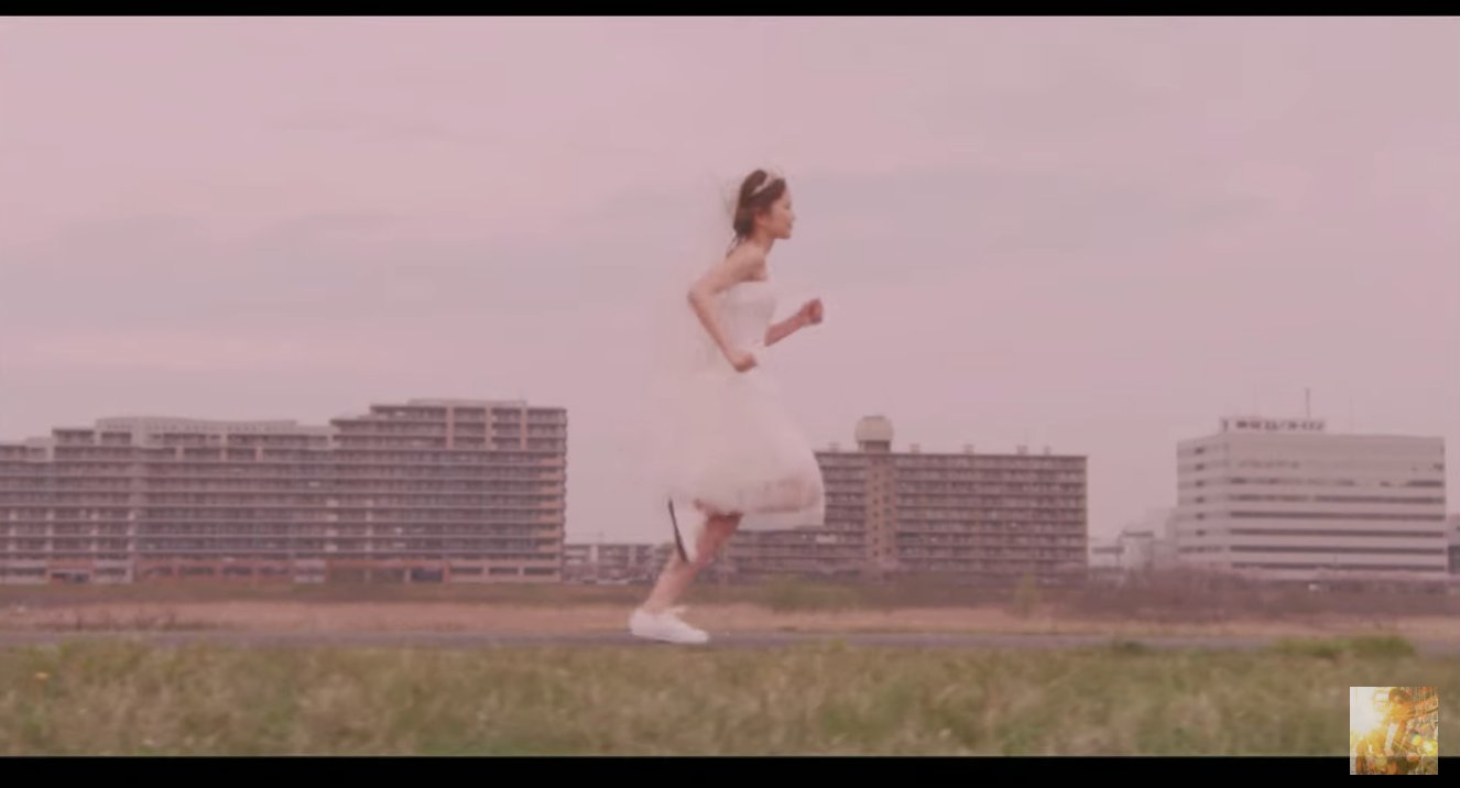 林知佳 旅する複業家 ナオトインティライミさんのタカラモノきっかけに曲聴くようになったのだけど もうかれこれ10年前 当時から武智志穂ちゃんがウエディングドレスを脱ぎ捨てて走る姿が可愛い 最近youtubeに続々とプロモ上がってて コロナの