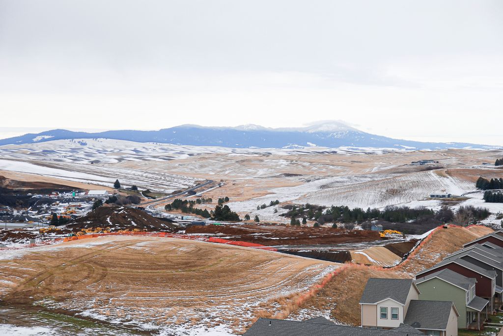 A little winter wonderland from our Aspen Heights development site. #SynTierengineering https://t.co/8Tdj7K6nxr