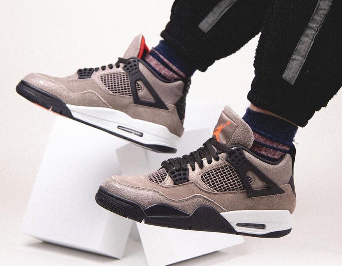 air jordan 4 travis scott f&f