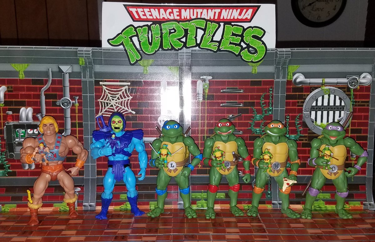 AddictedHe's tweet photo. @SuperImpulseLtd @EveryoneToyClub Hey @SuperImpulseLtd, sometimes you just gotta buy toys for your toys.👍😉 #WorldsSmallest #WorldsCoolest #HeMan #Skeletor #MOTU #MOTUOrigins #AddictedToMOTU #GreatestToysEverMade #GreatestFranchiseInTheUniverse #TMNT #HerosInAHalfShell #TurtlePower #COWABUNGA #PizzaTime https://t.co/dM97rV0GMz