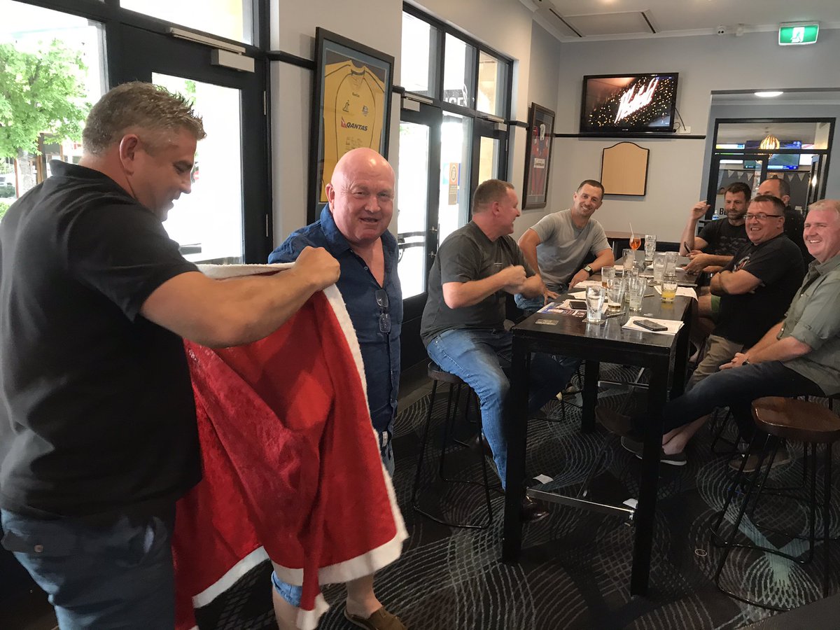 JNBuffier's tweet photo. The cream rises to the top.

A wildcard winner on a 20/1 shot in the last delivers a second Festivus punting crown to The Commodore @CommodoreSSE https://t.co/gI4pjlyQN5