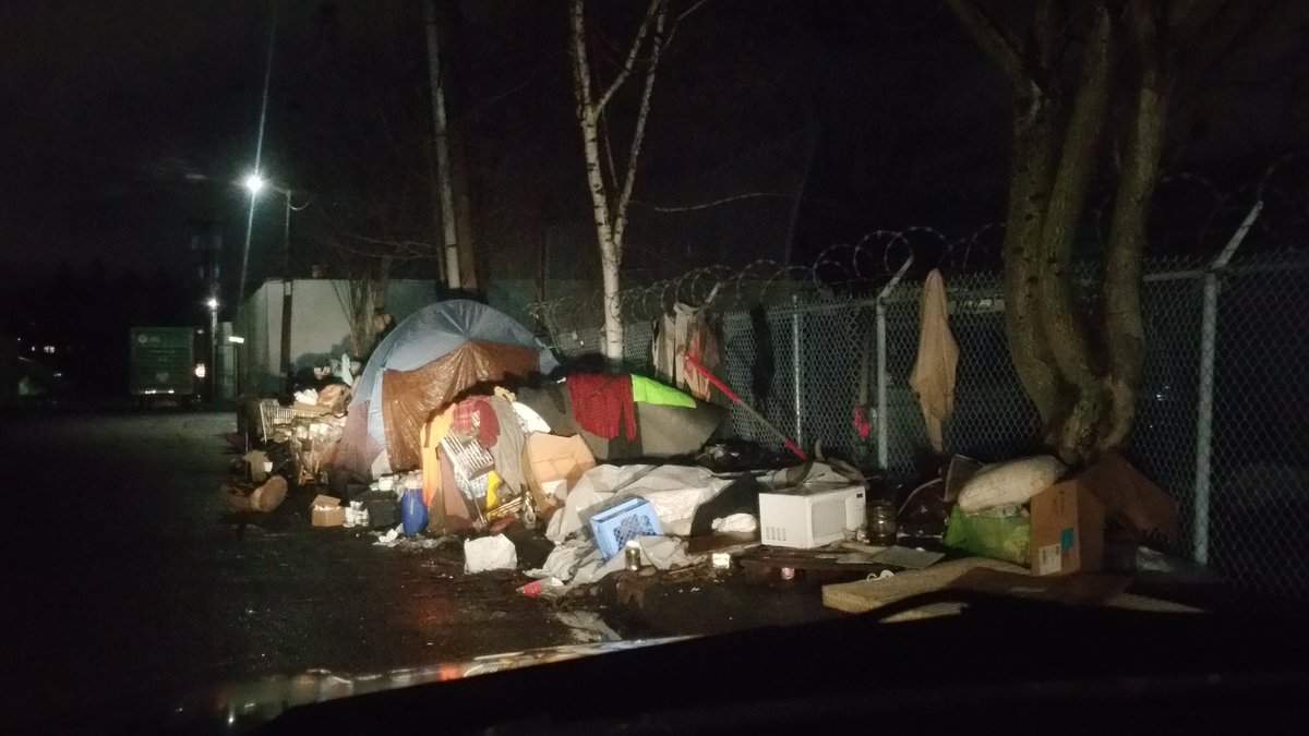 dekebridges's tweet photo. Decided to check on a few
homeless campers.
This camp, she's had a rough
stretch and flooded out.
Ok... I worry a lot.
She tells me not to...
But I worry a lot.
I bring cookies and hot apple cider.
#FeedTheMass #FightHunger https://t.co/YBcrJWyFjf