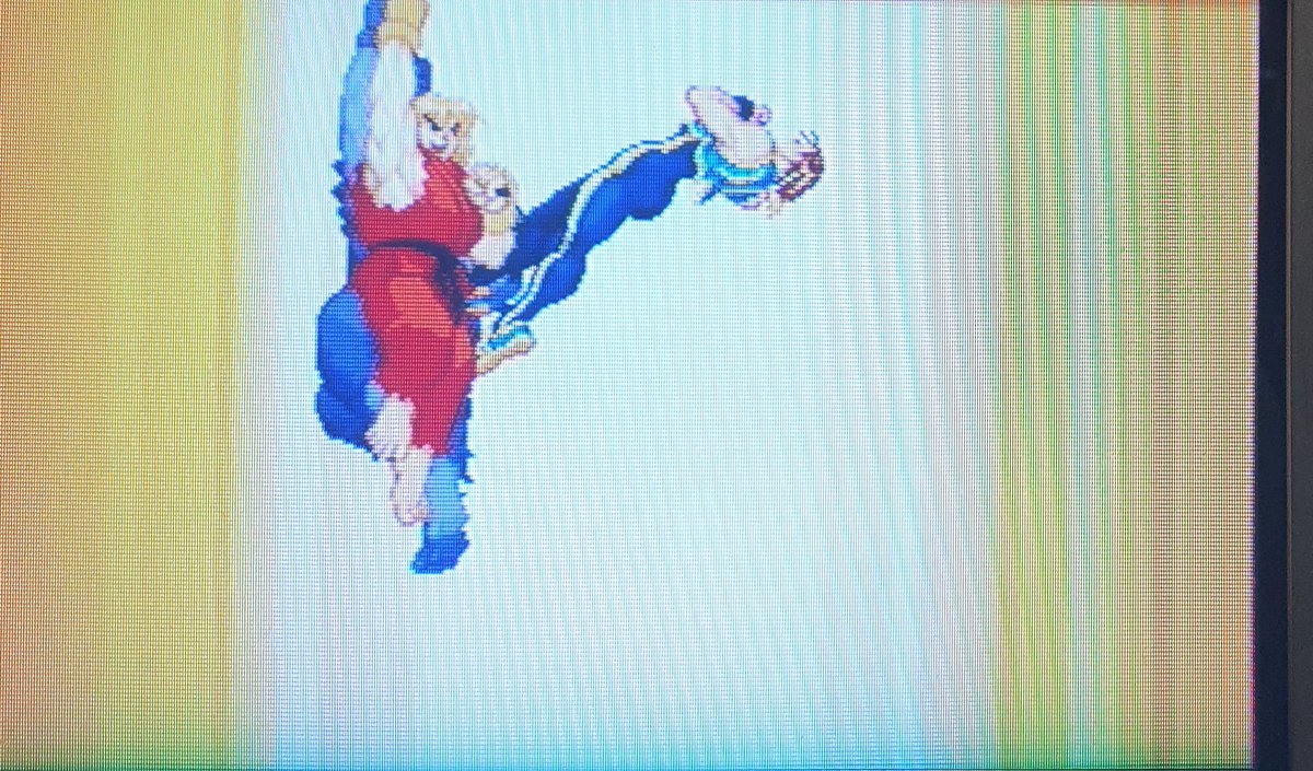 Like the Alpha 1, there is a 3 level Super meter that can be used in a number of ways, from Super Special moves of varying strength, to Alpha counters to the ingenius Custom Combo system. It's still a single bar but it's also extremely versatile.