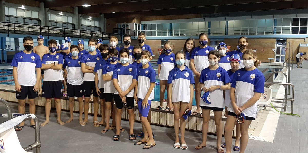 Preparados para la primera jornada de JJNN 💪🏊‍♂️🏊‍♀️ #Espartanos #AlcaládeGuadaíra #FAN #JUNTOSSOMOSMASFUERTES #CNA <a href="/LopezCondee/">Álvaro López Conde</a> <a href="/kikoporcar/">Kiko</a>