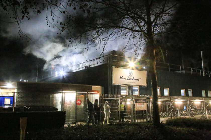 Korte uitslaande #Brand bij van Lieshout #Snacks in #Helmond #VanLieshout.