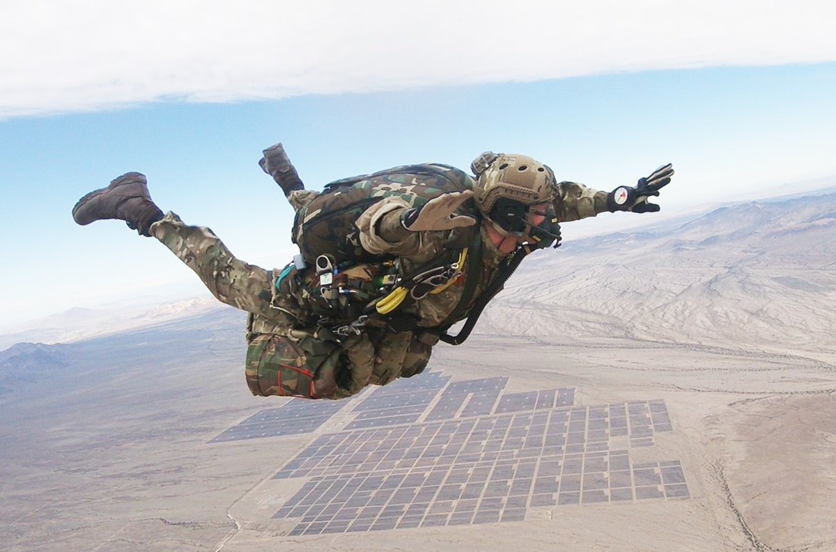 RAFBrizeNorton's tweet photo. Our 7th Fact at Christmas๐
Airborne Delivery Wing have completed a MILLION low level parachute training descents in its 70 history ๐ช This equates to 189,393,939.394 miles! https://t.co/4jX5R5Fg3L