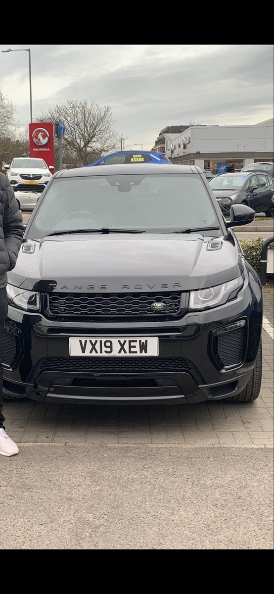matt_payne117's tweet photo. Stolen: Black Range Rover Evoque (Reg VX19 XEW) from Costco Car Park, Torrington Avenue at 17:10 on Friday evening. 

If anyone has any info/has seen the car since please get in touch! https://t.co/ka0oFFU47r