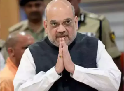 TimesNow's tweet photo. #Breaking | Home Minister @AmitShah in West Bengal – Inside Scoop. 

Scoop 1: 8 MLAs to join BJP.

Scoop 2: 5 TMC MLAs to also jump ship. 

Scoop 3: 2 Left MLAs to join BJP. https://t.co/n3EbJ6DDHh