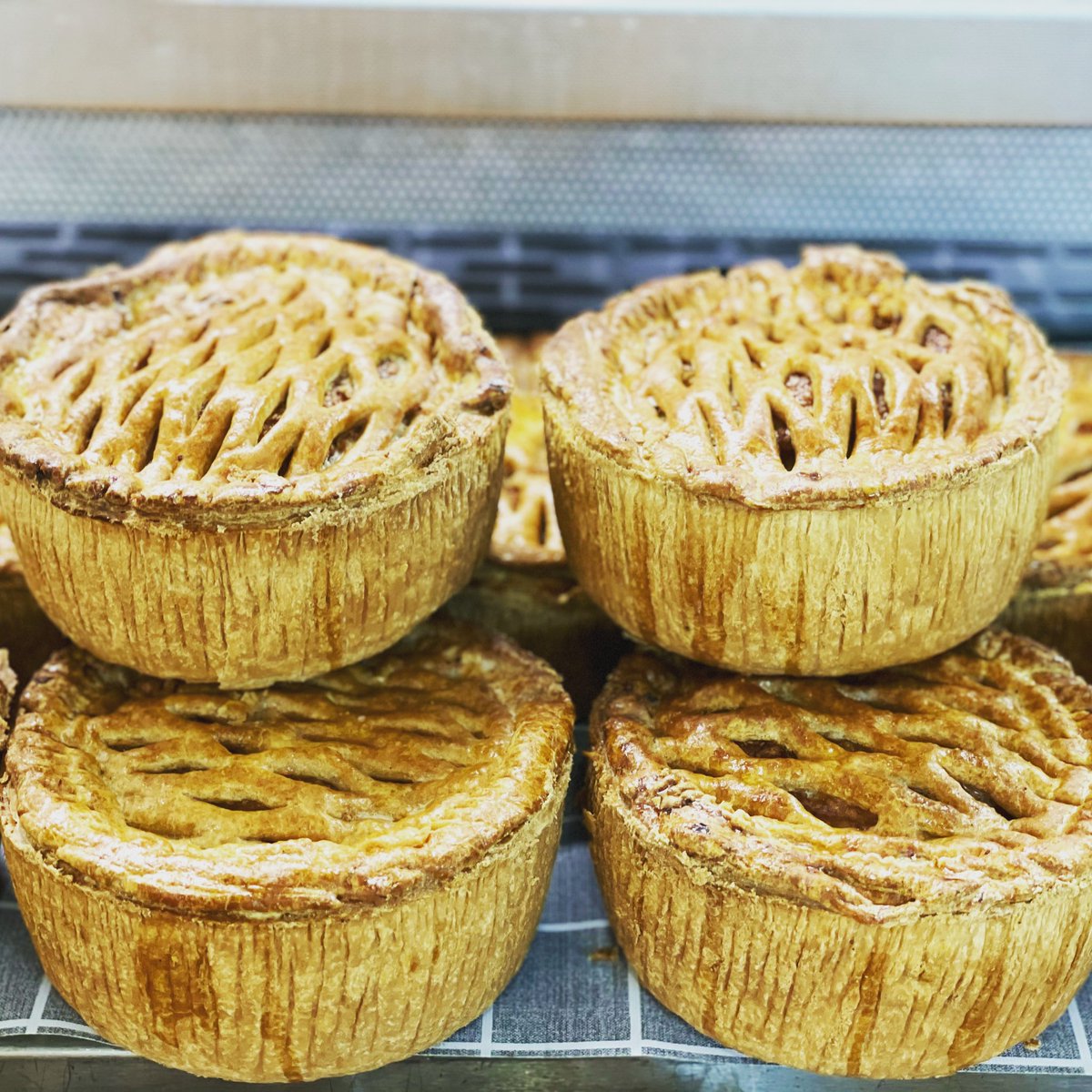 Market Deli tweet media