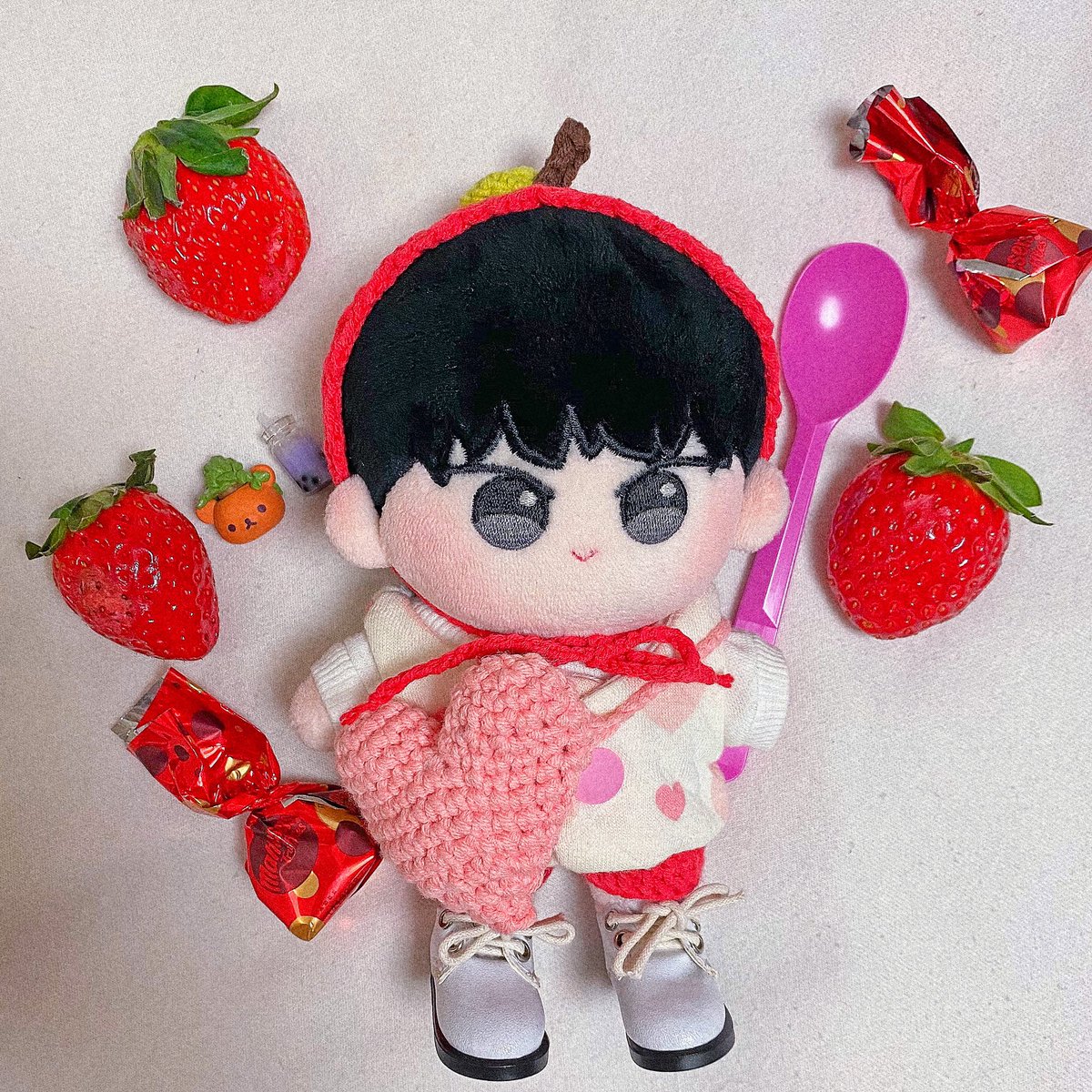 디저트요정 말랑이 ʚ(ȉˬȉ⁎)ɞ˒˒

#쀼콩이네 #말랑황이 #디저트요정 #황민현